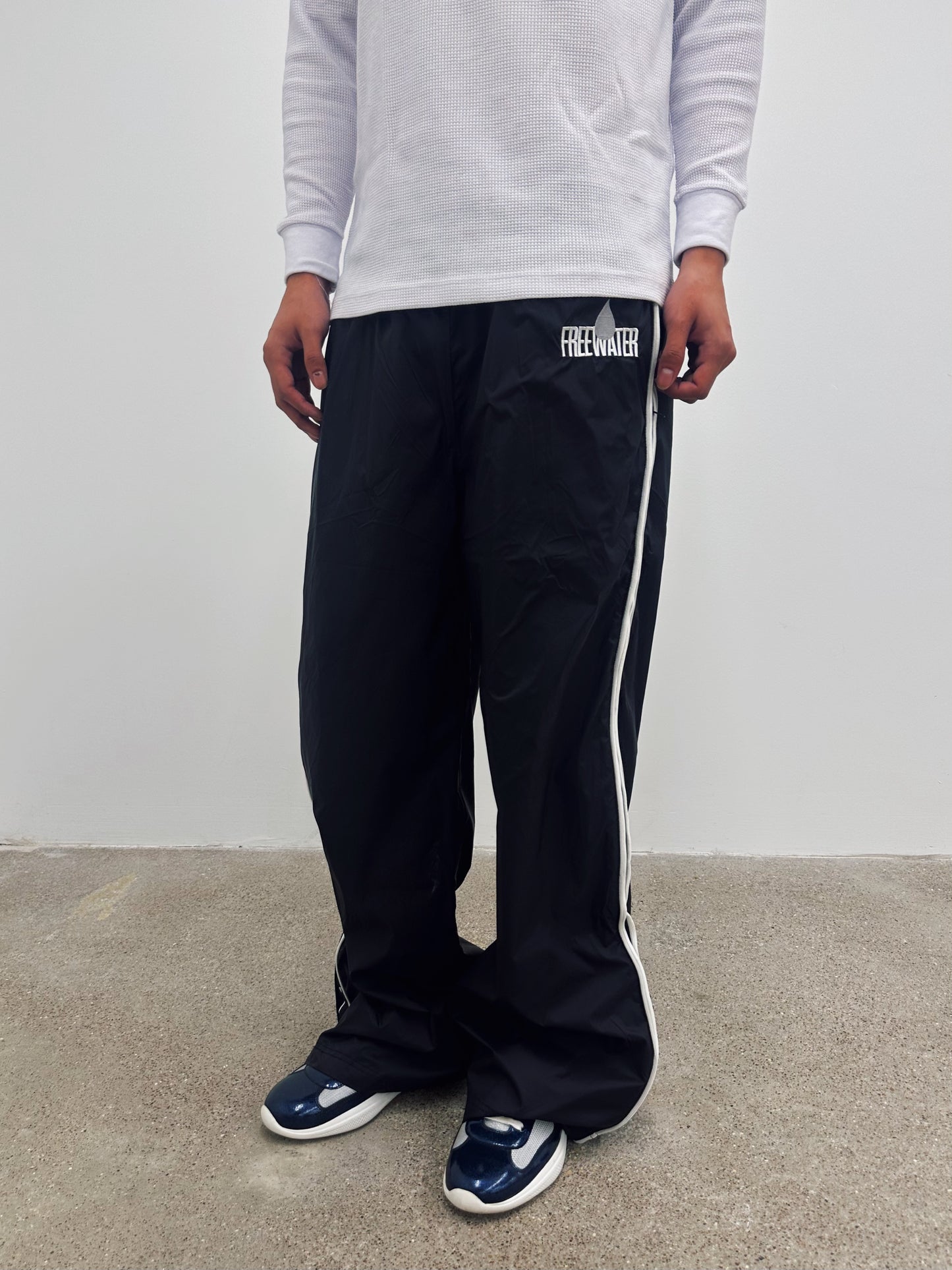 NYLON TRACK PANTS - BLACK