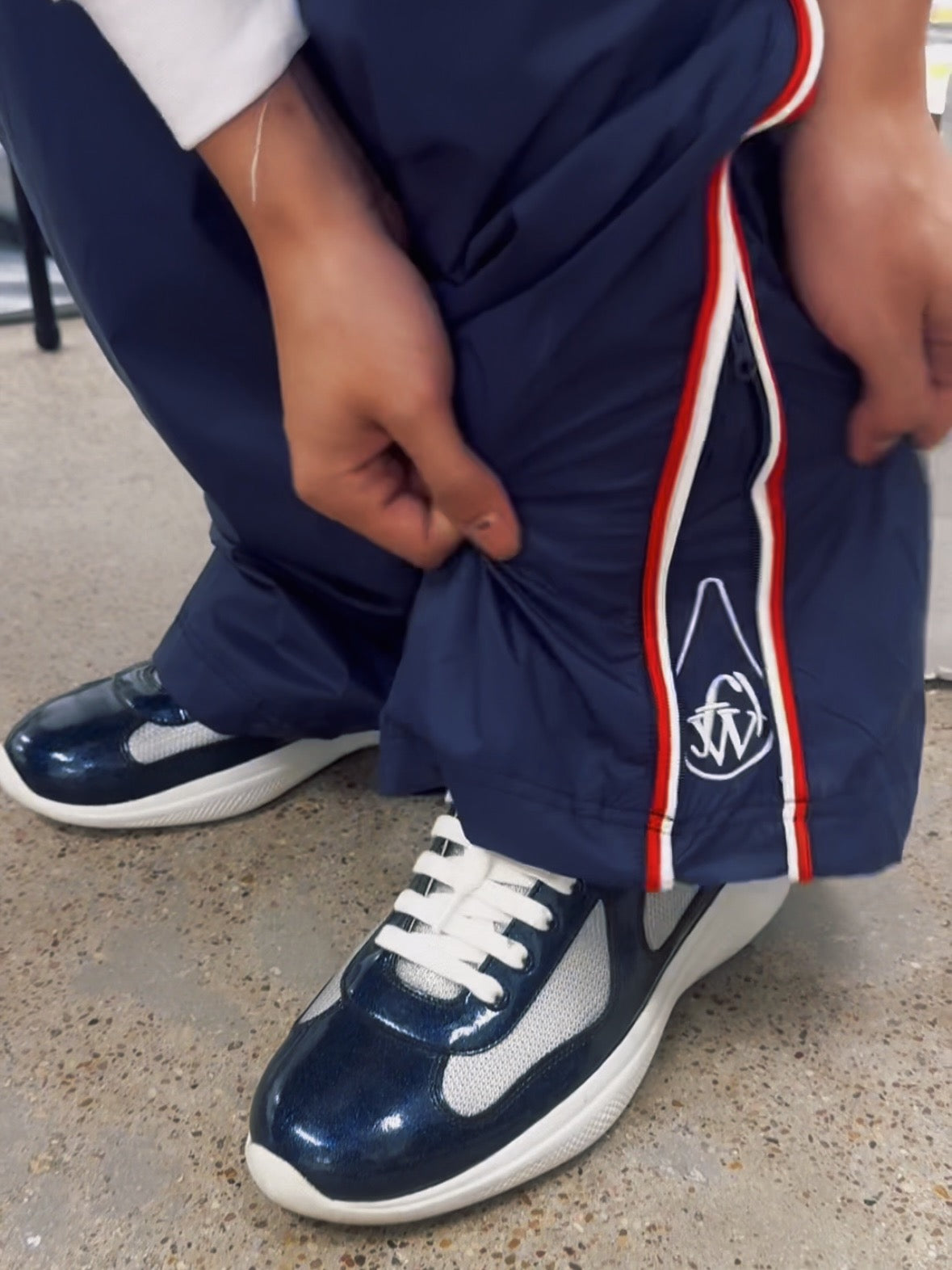 NYLON TRACK PANTS - NAVY