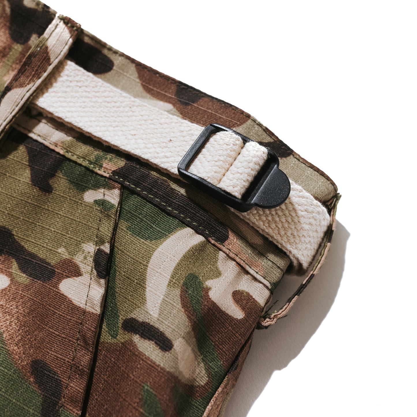 DISC CARGO SHORTS - SPRAY CAMO