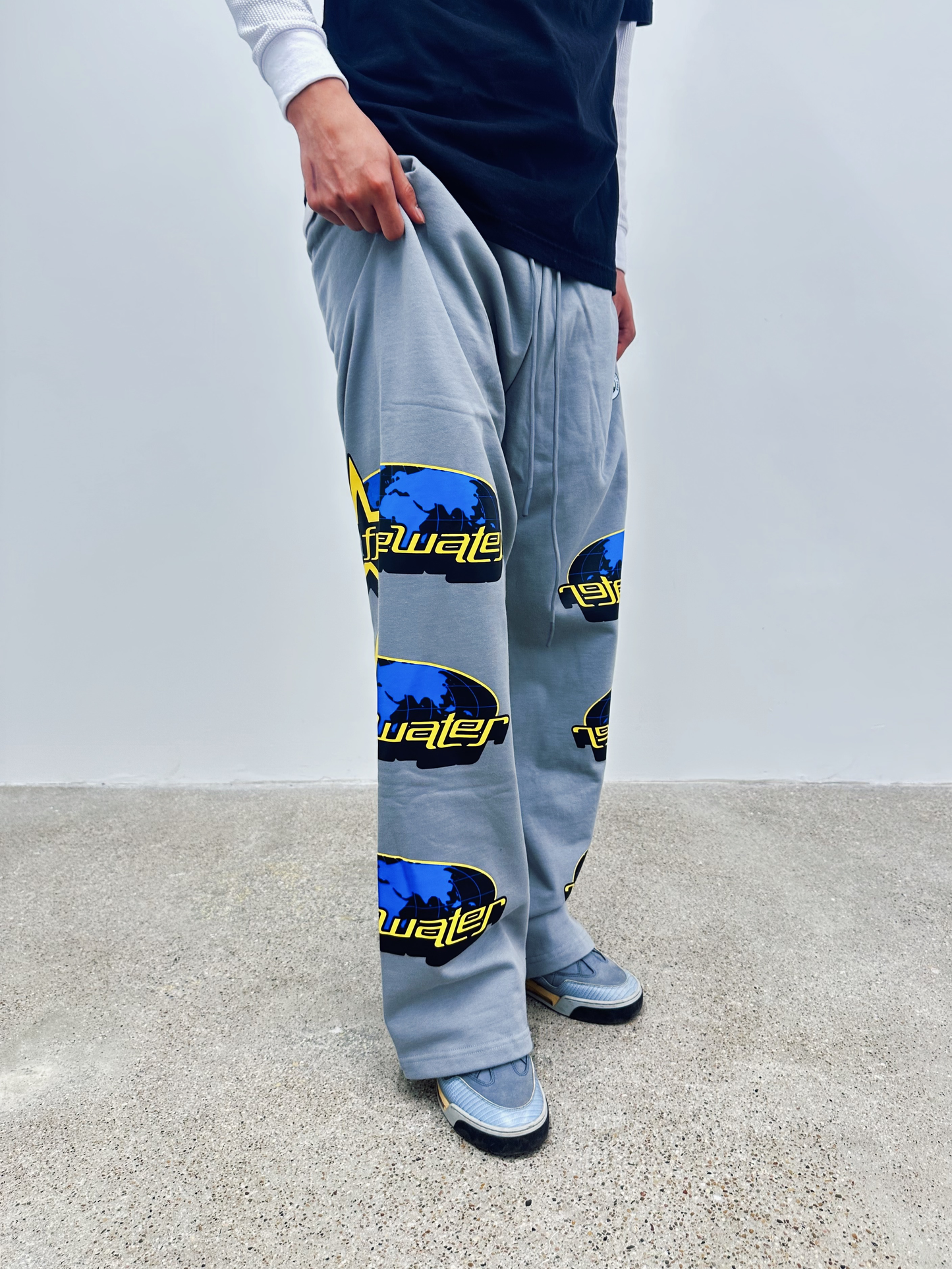 STAR SWEATPANTS